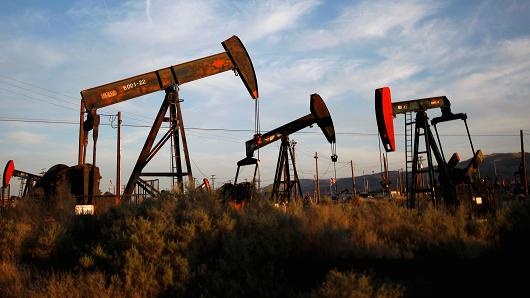 Giá xăng dầu hôm nay 6/3: OPEC gặp Mỹ, giá nhiên liệu tăng vọt